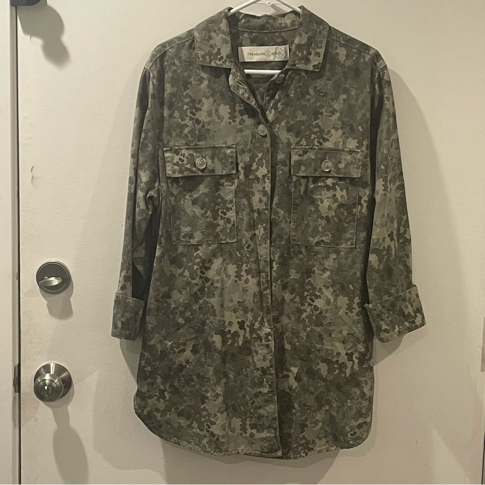 Treasure & Bond Women's Camo Utility Shirt Jacket Size‎ M Longline Button Front